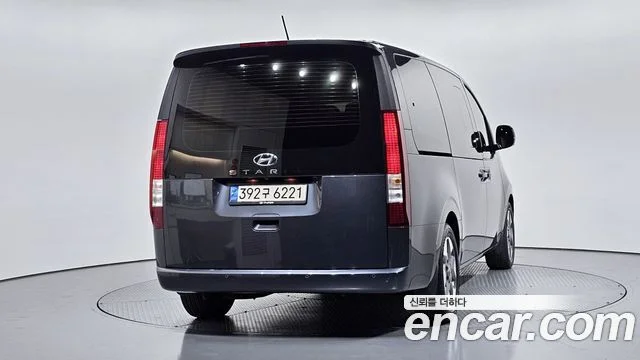 2021 Hyundai Staria