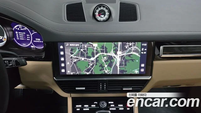 2023 Porsche 카이엔 (PO536)