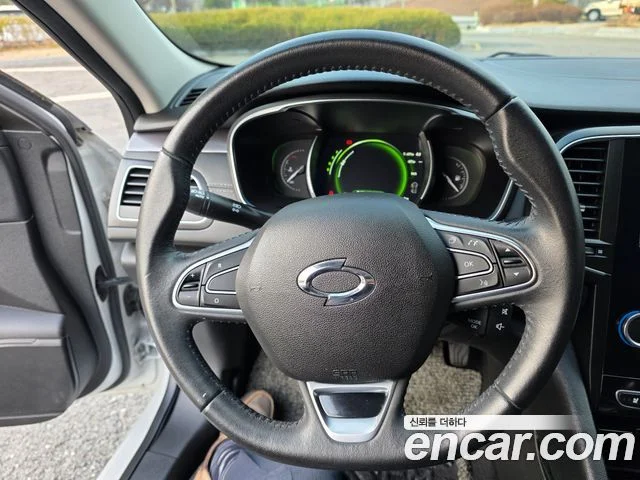 2016 Renault Korea SM6