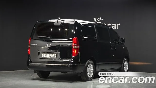 2020 Hyundai Grand Starex (New)