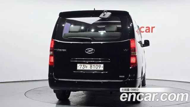 2014 Hyundai Grand Starex