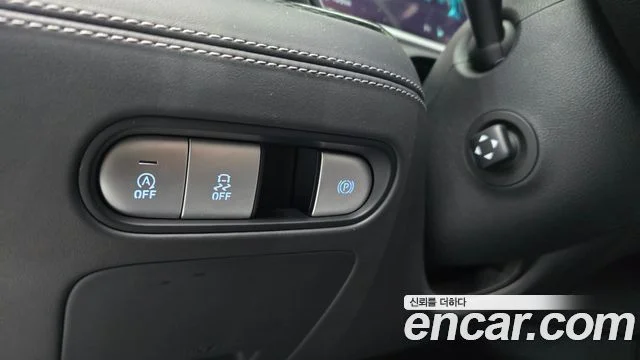 2022 Genesis G90 (RS4)