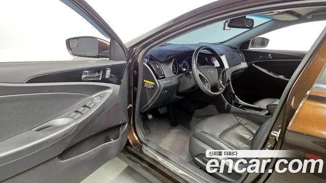 2010 Hyundai YF 쏘나타