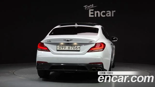 2017 Genesis G70