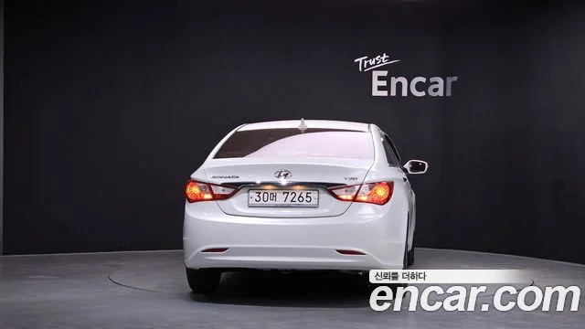 2010 Hyundai YF 쏘나타