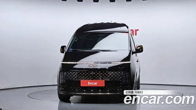 2022 Hyundai Staria