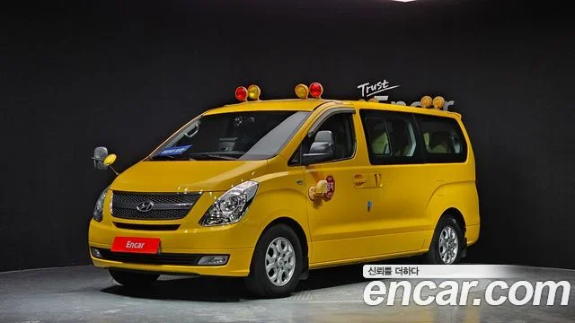 2014 Hyundai Grand Starex