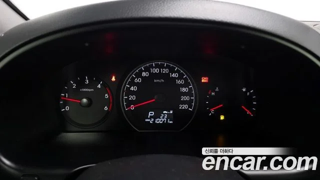 2016 Hyundai Grand Starex