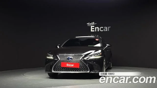 2020 Lexus LS500h 5세대