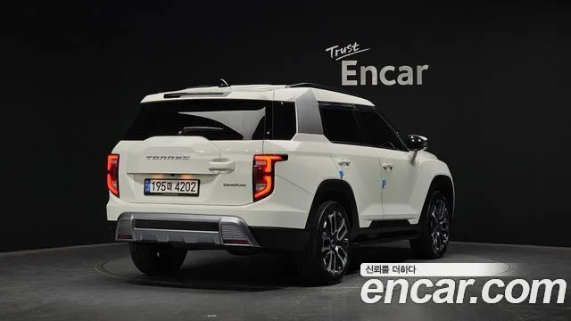 2022 KG Mobility Torres