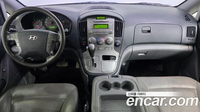 2014 Hyundai Grand Starex