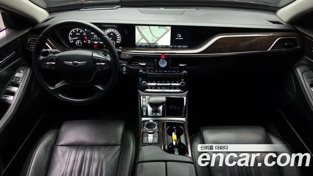 2018 Genesis EQ900