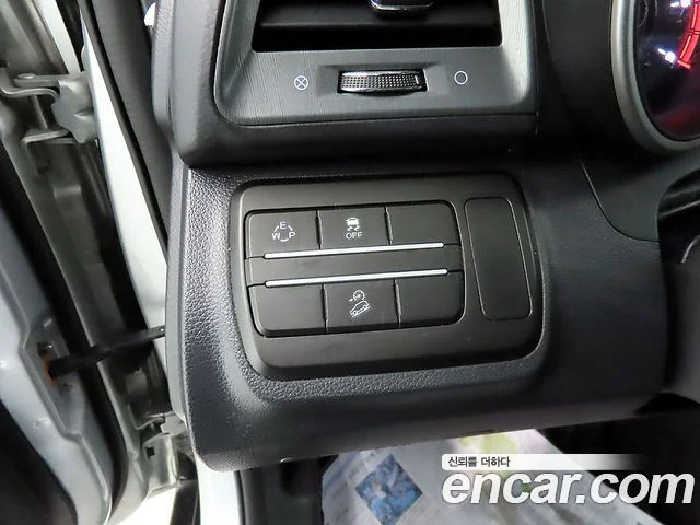 2018 KG Mobility Tivoli Armour