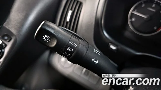 2020 Hyundai Grand Starex (New)