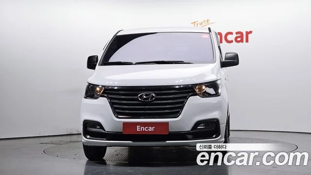 2019 Hyundai Grand Starex (New)