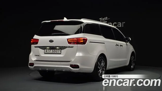 2018 Kia Carnival (New)
