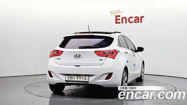 2013 Hyundai i30(신형)