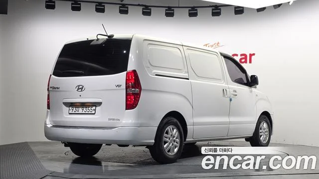 2016 Hyundai Grand Starex