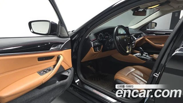 2018 BMW 5 Series (G30)