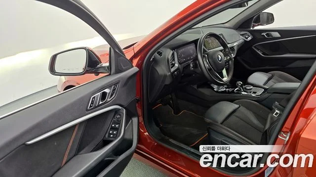 2021 BMW 1 Series (F40)