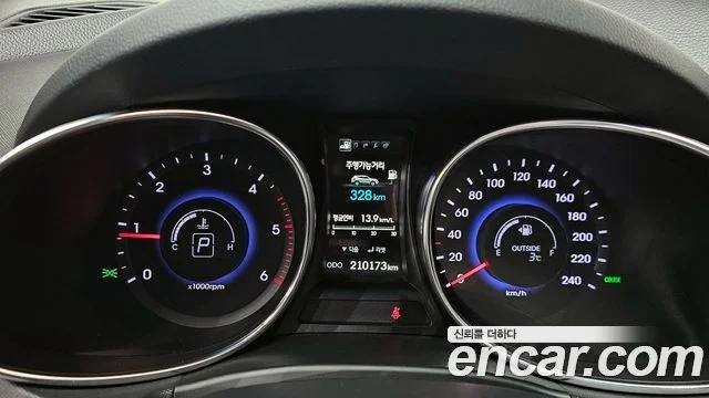 2015 Hyundai Santa Fe (DM)