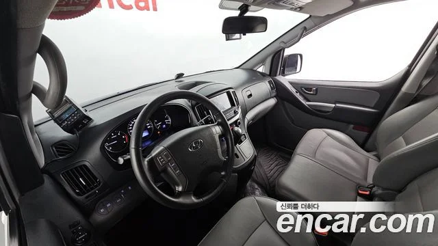 2018 Hyundai Grand Starex (New)