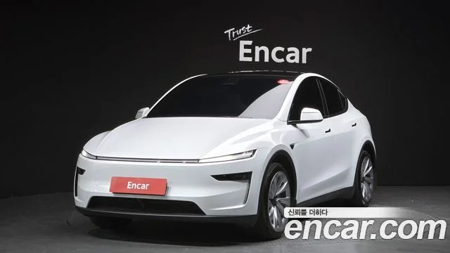 2025 Tesla Model Y