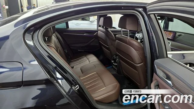 2020 BMW 5 Series (G30)