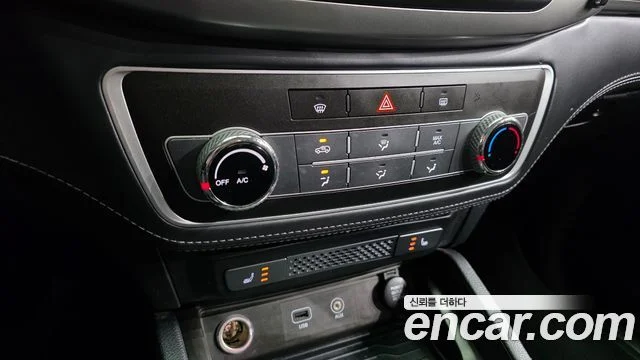 2018 KG Mobility Rexton Sports