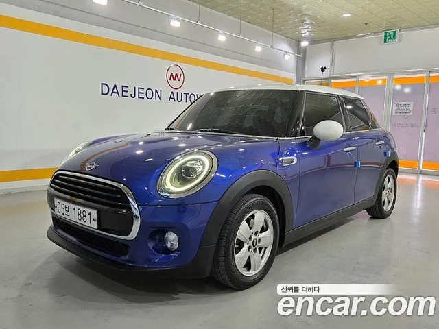 2018 MINI Cooper
