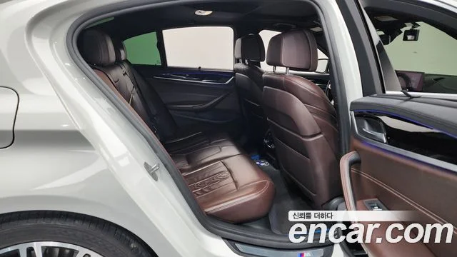 2019 BMW 5 Series (G30)