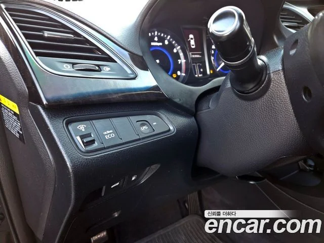 2012 Hyundai Grandeur (HG)