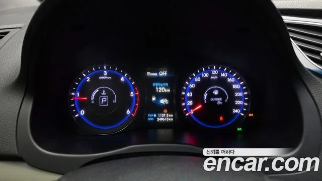 2012 Hyundai i40 살룬