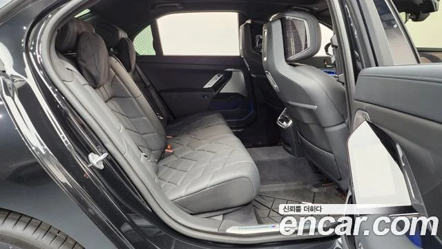 2025 BMW 7 Series (G70)