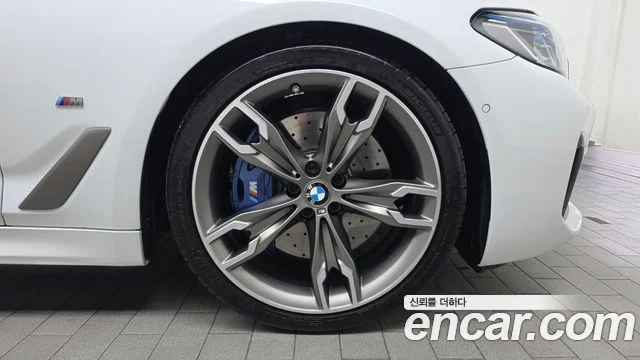 2022 BMW 5 Series (G30)