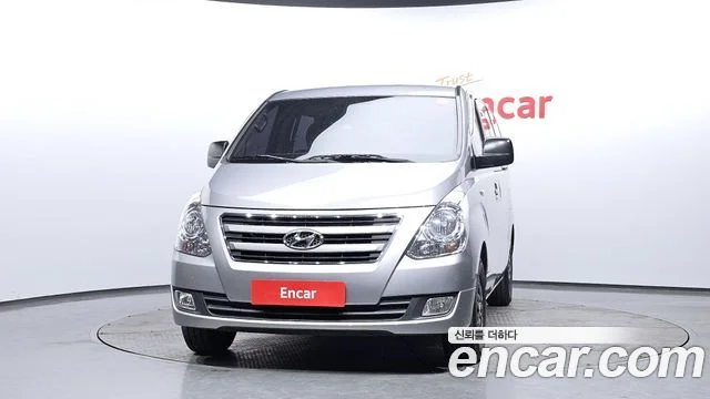 2016 Hyundai Grand Starex
