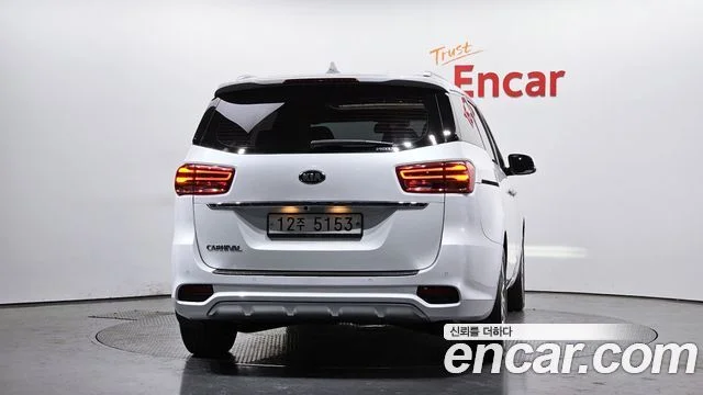 2018 Kia Carnival (New)