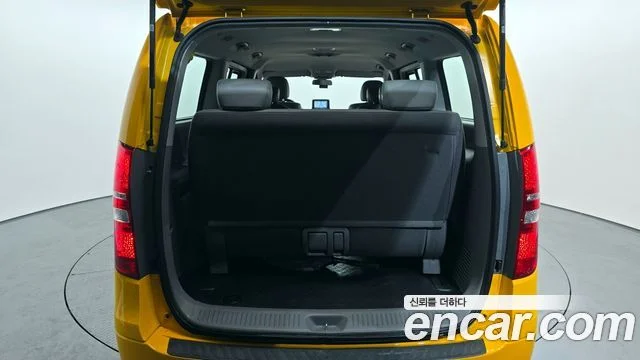 2018 Hyundai Grand Starex (New)