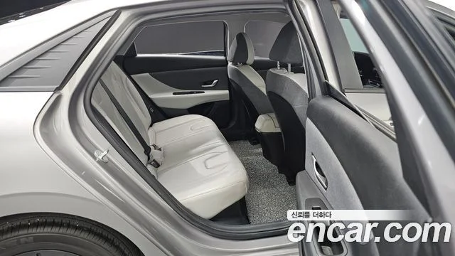 2022 Hyundai 아반떼 하이브리드 (CN7)