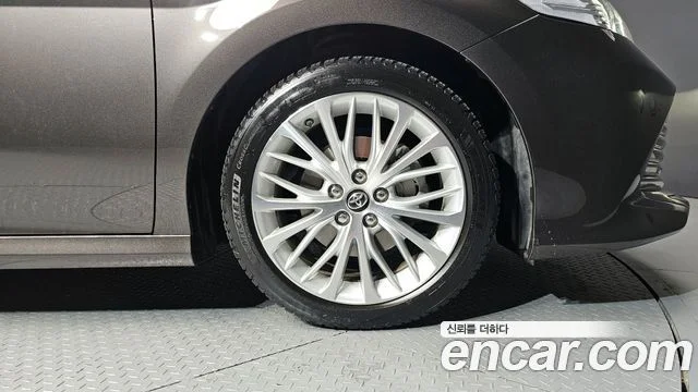 2018 Toyota Camry (XV70)