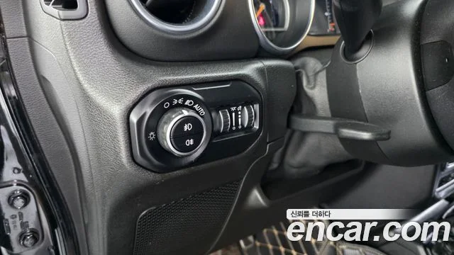 2018 Jeep 랭글러 (JL)