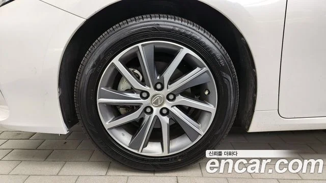 2018 Lexus ES300h 7세대