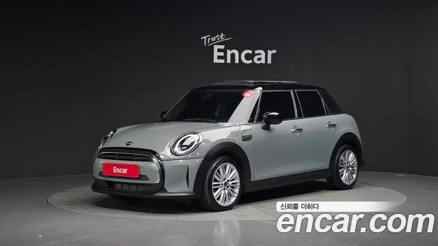 2021 MINI Cooper