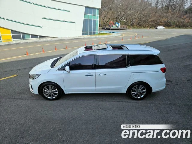 2020 Kia Carnival (New)