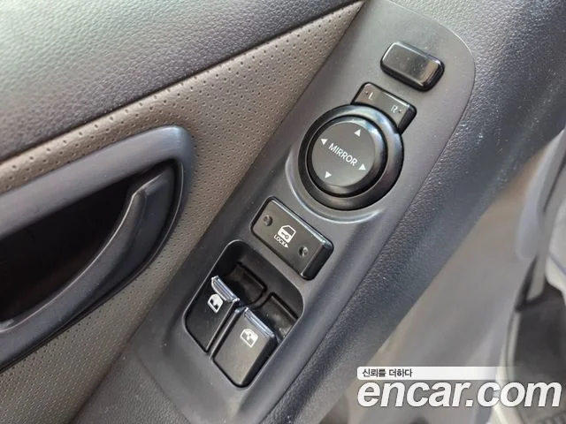 2017 Hyundai Grand Starex