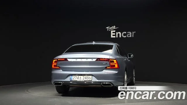 2019 Volvo S90