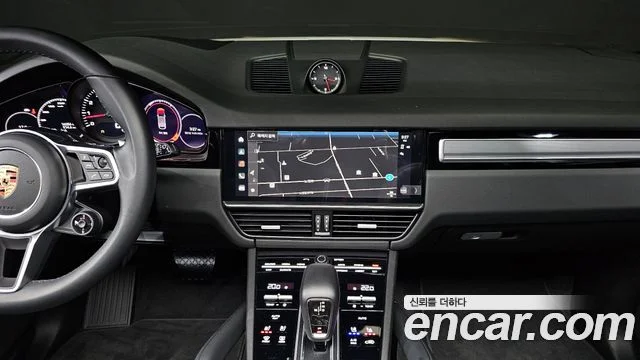 2023 Porsche 카이엔 (PO536)