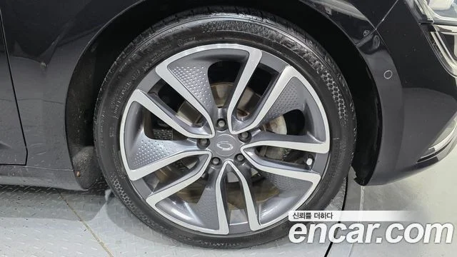 2016 Renault Korea SM6