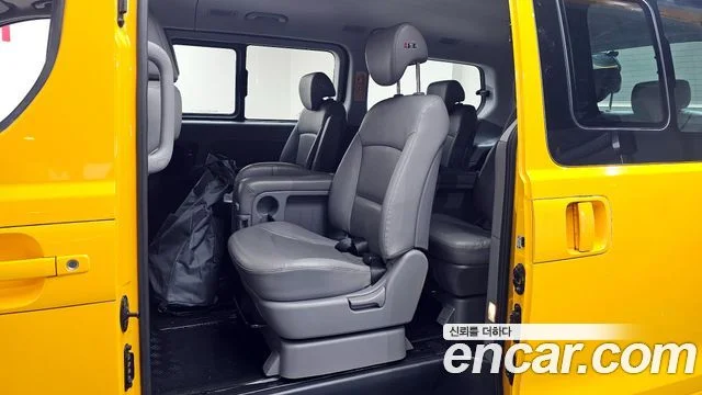 2020 Hyundai Grand Starex (New)