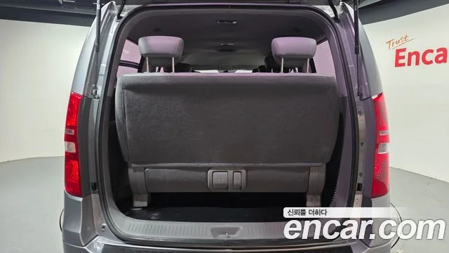 2013 Hyundai Grand Starex